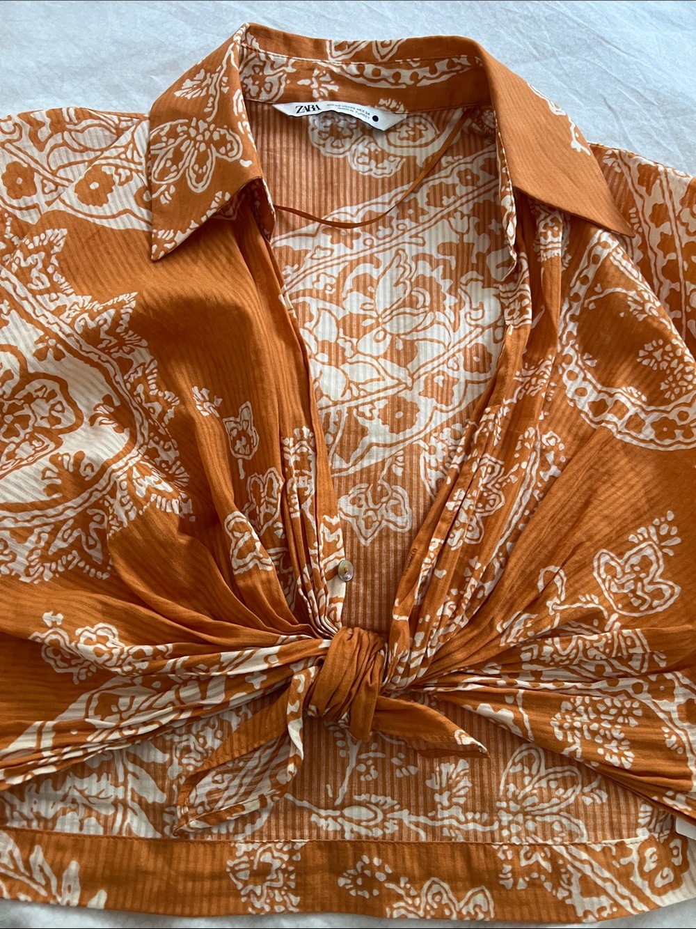 Zara White Paisley Tie-Front Orange Crop Shirt - Picture 4 of 5